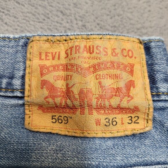 Levi's 569 Loose Fit Jeans Mens 38x31 Blue Denim Straight Leg Distressed - Picture 3 of 10